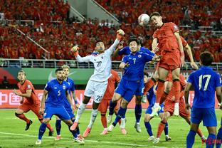 今日趣图：越南19岁小将头球破日本，国足69岁锋线组合无人可替